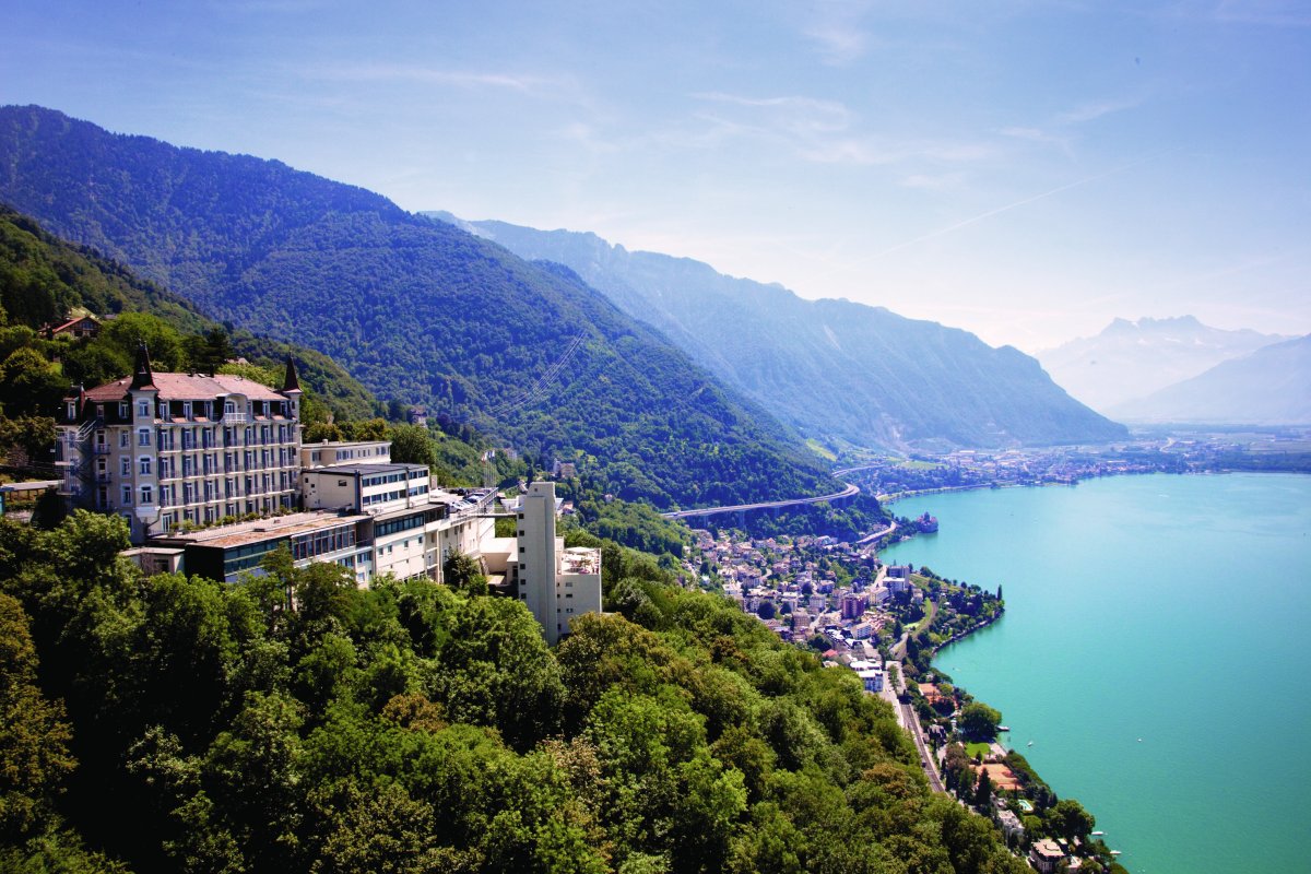 Glion Institut de Hautes Études reçoit la prestigieuse accréditation suisse de Haute école spécialisée (HES)